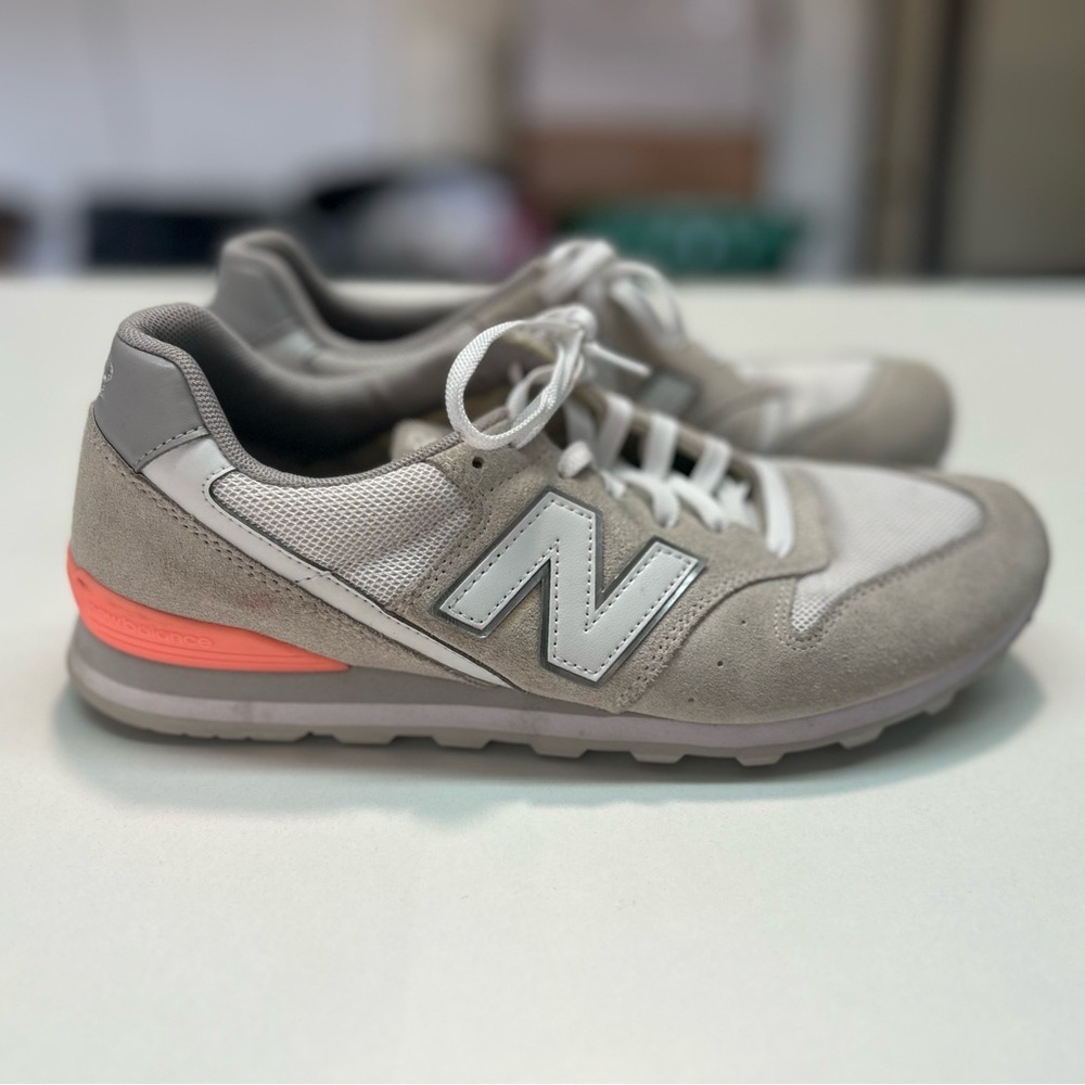 New Balance 996